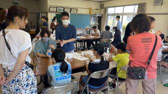 多世代交流拠点を目指して！緑ヶ丘団地集会所にて子供向けイベント「スライム作り体験」＆「スマホお悩み相談」同時開催。の画像