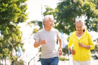 老後を豊かに暮らすためには？5つのヒントと住まいの提案の画像