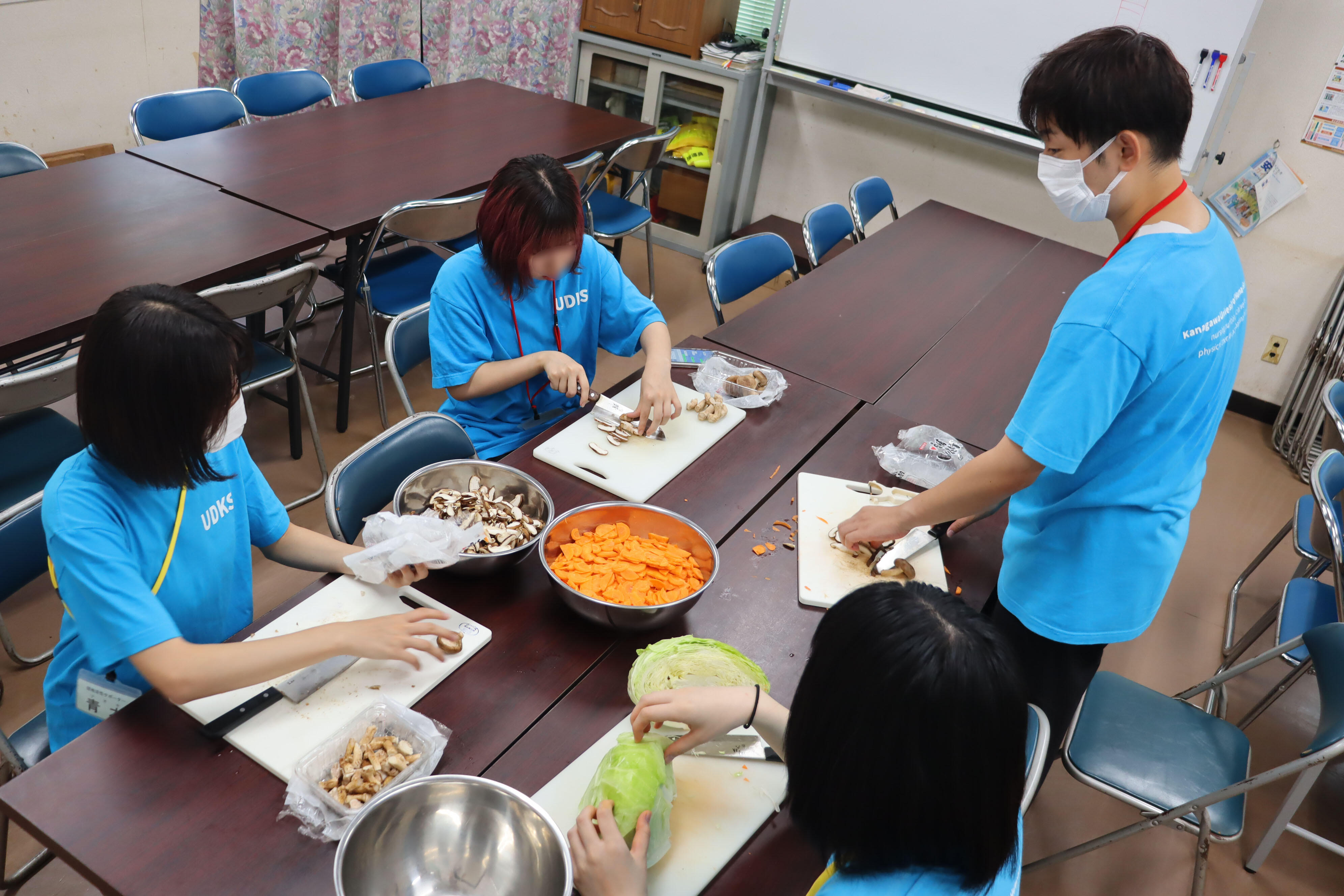 03どんぶりの会.JPG
