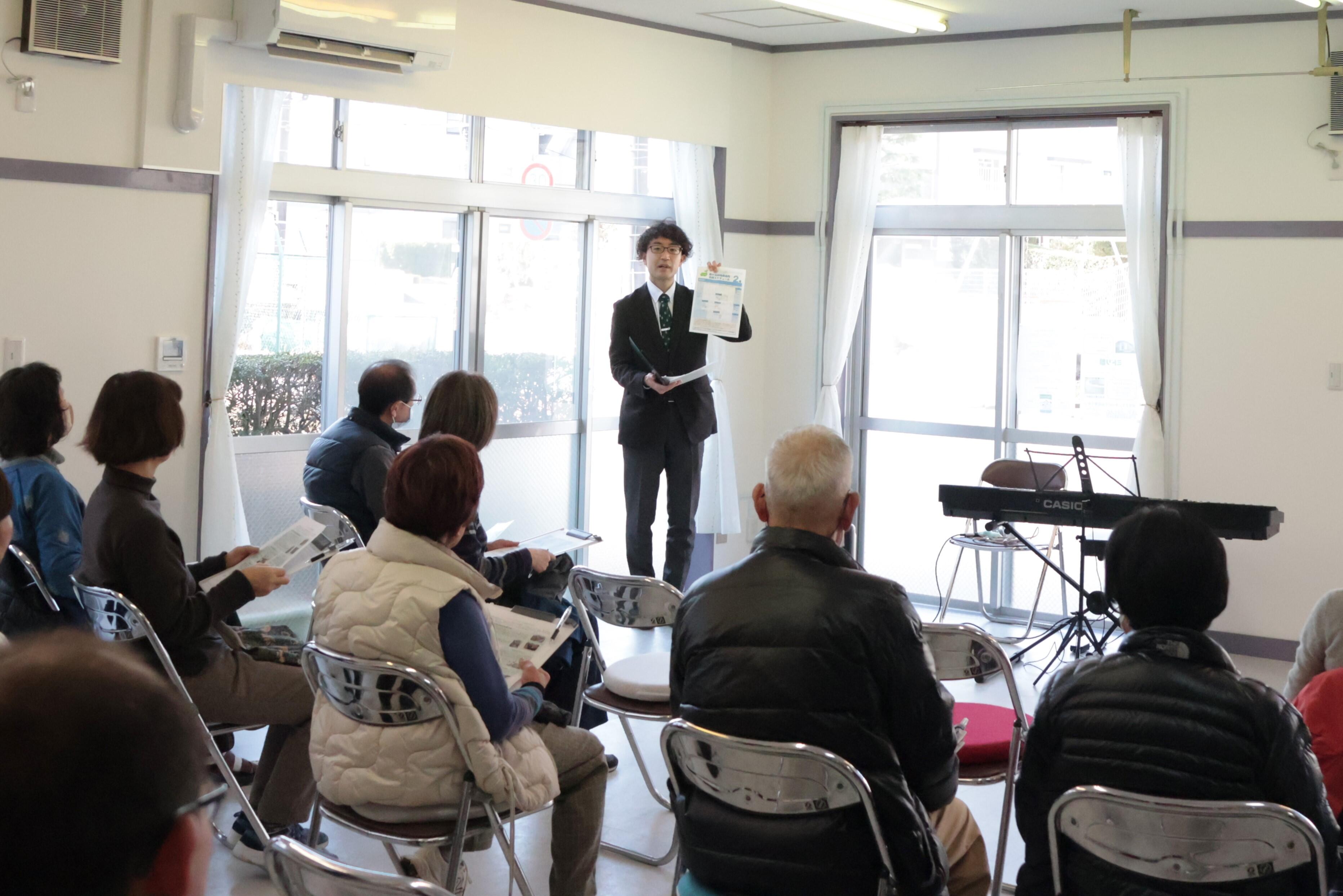 緑ヶ丘集会所団地コンサート (5).JPG