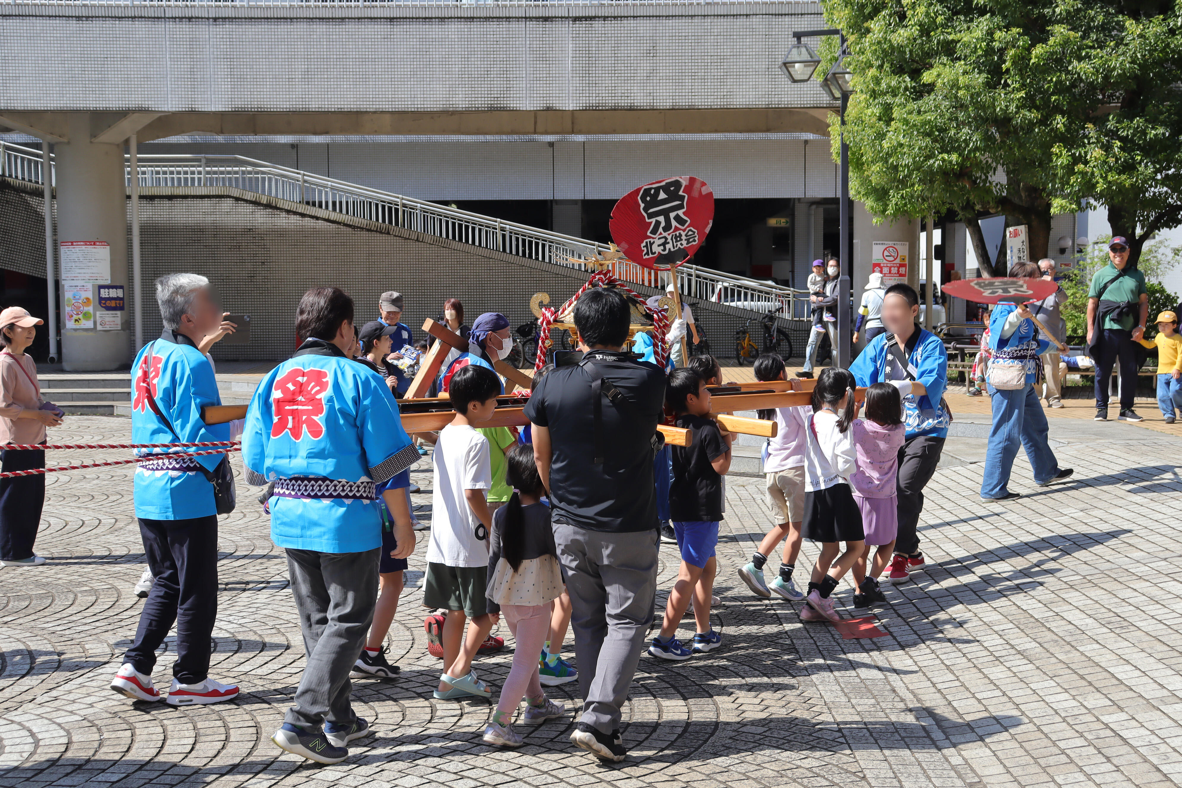 01若葉台みこし.JPG