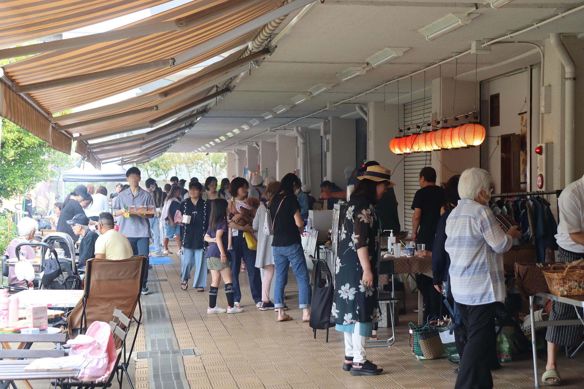 35相武台団地商店街.JPG
