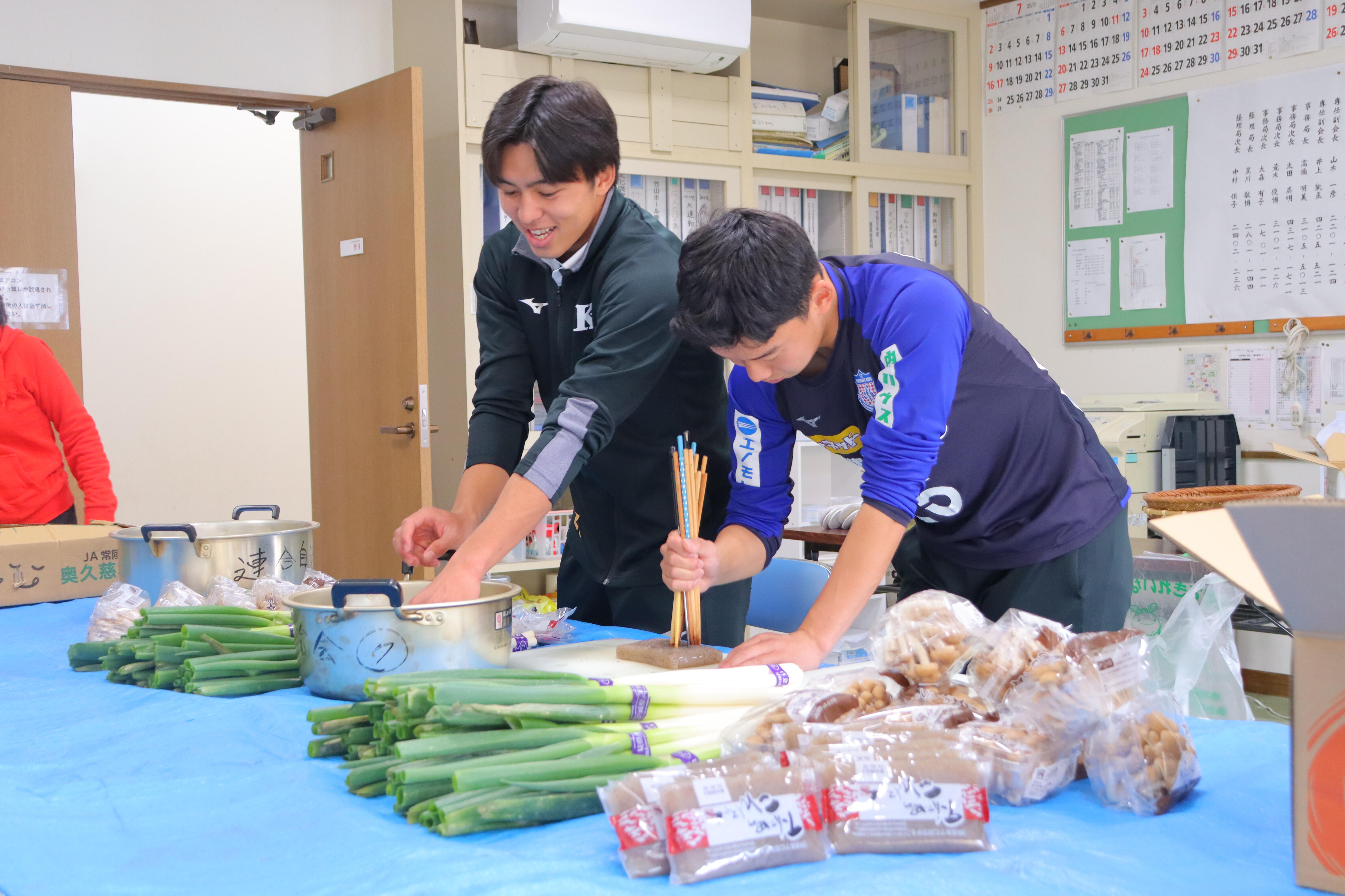 芋煮会準備02.JPG