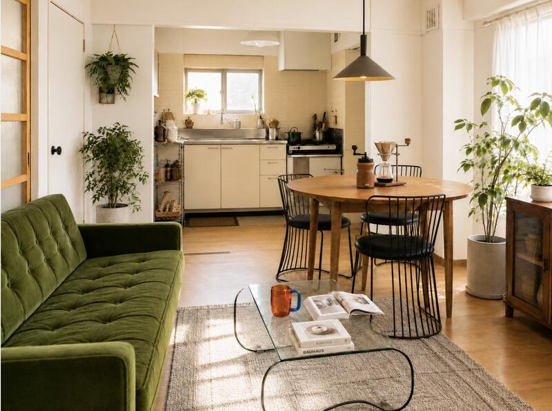 cozy_green_sofa_living_room.jpg