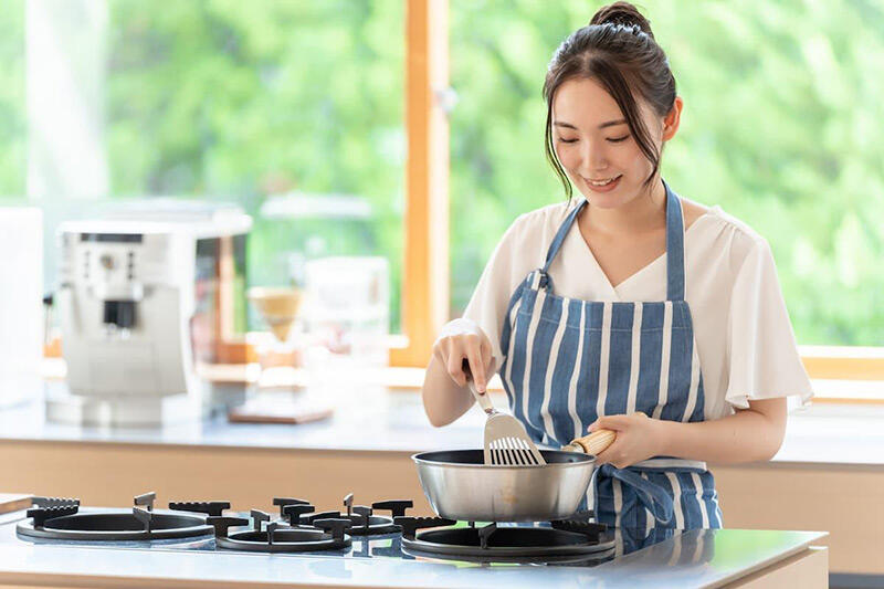 woman-cooking.jpg